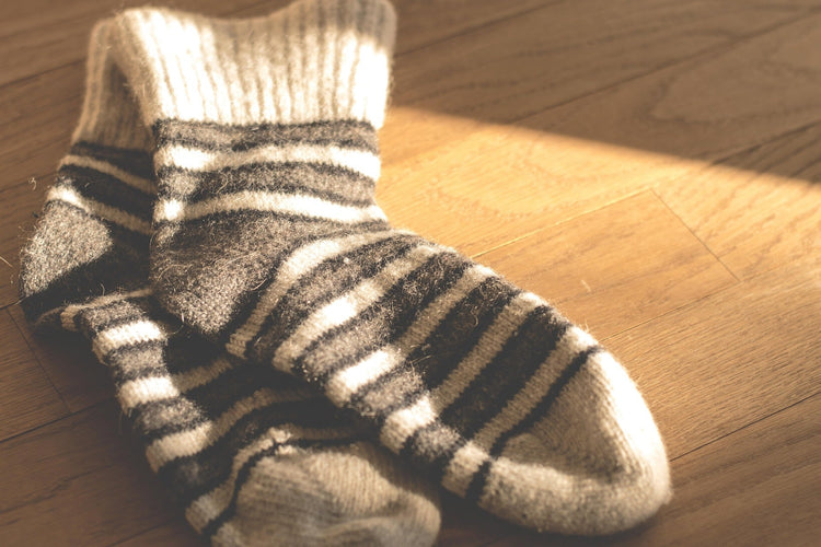 Socken und Strümpfe