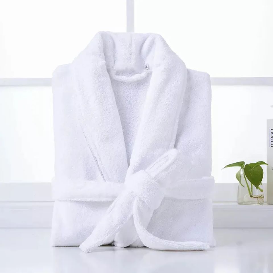 Premium Damen Bademantel Eden » Damenbademantel » dichtes Korallenfleece 350 g/m² » Saunamantel mit Taschen und Ärmelbündchen » Frauen Morgenmantel 96 cm lang » cremeweiß