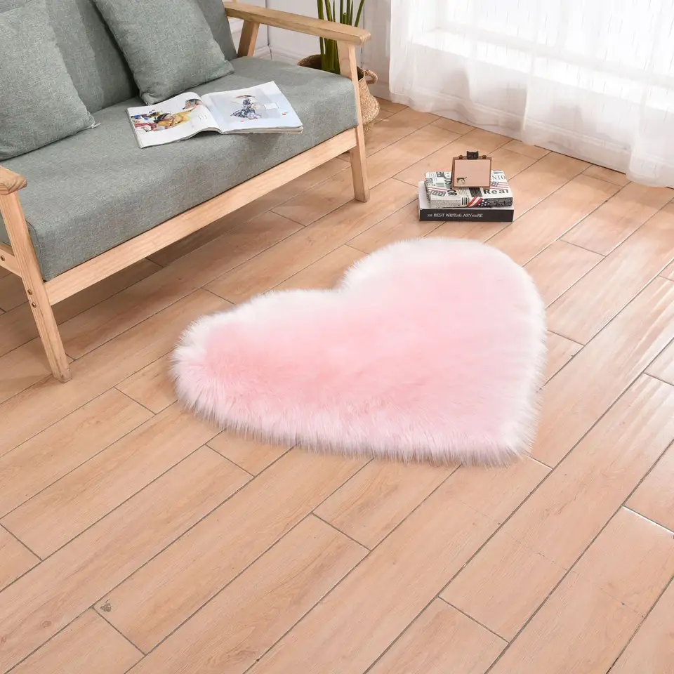 Herzteppich » Flauschiger Teppich in Herzform » Herz Teppich »  Zierteppich I Vorleger